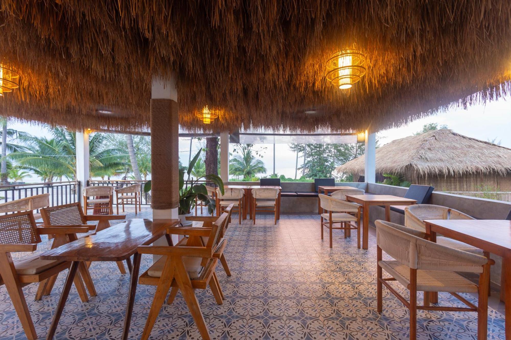 Anaya Koh Rong Hotel Pagoda Beach Exterior photo